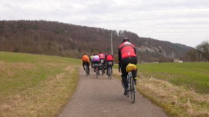 Karls Truppe, vor Kelheim