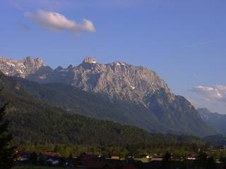 Blick auf Wettersteingebirge von Wallgau aus